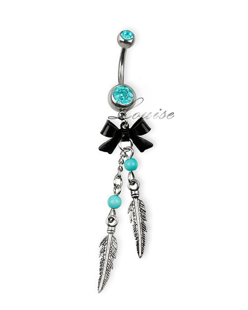 Piercing de ombligo estilo indio con zirconias, plumas y lazo